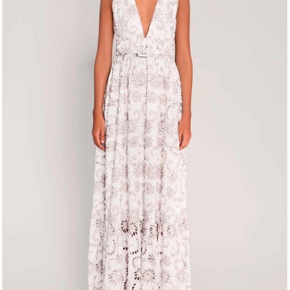 True Decadence Broderie Anglaise Elegant White Floral Belted Maxi Dress